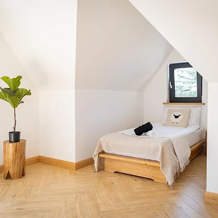 Apartroom 18 Apartment