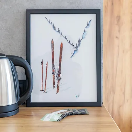 Apartroom 18 * ザコパネ