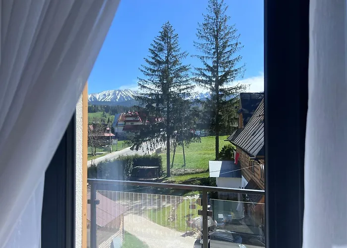 Apartroom 18 アパート