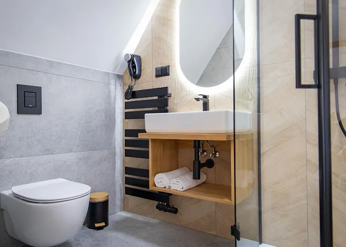 Apartroom 18 דירה זקופאנה