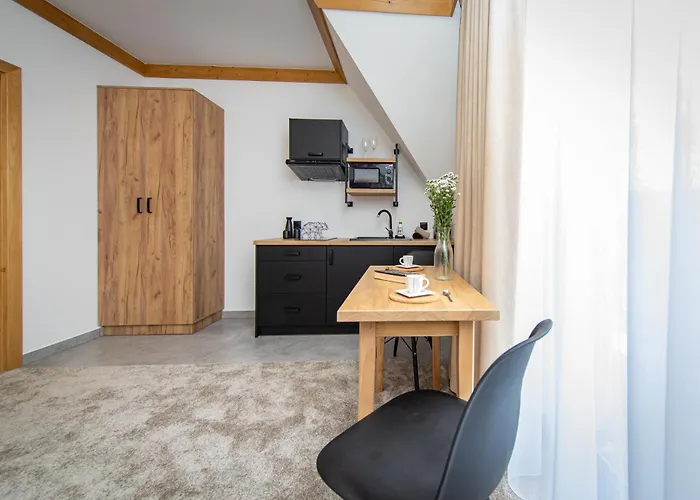 Apartroom 18 * זקופאנה