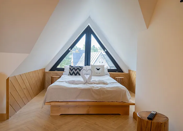 Apartroom 18 アパート *