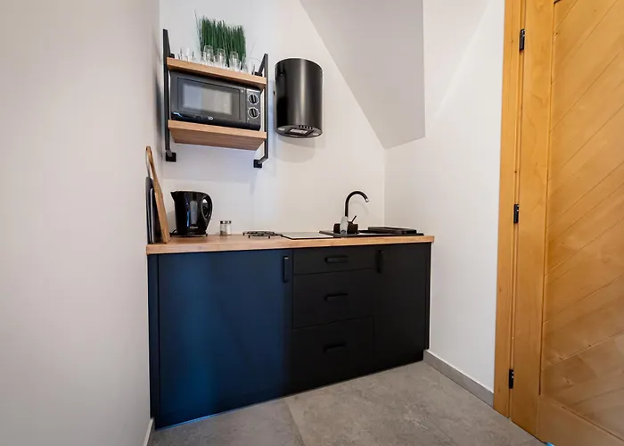 Apartroom 18 ザコパネ