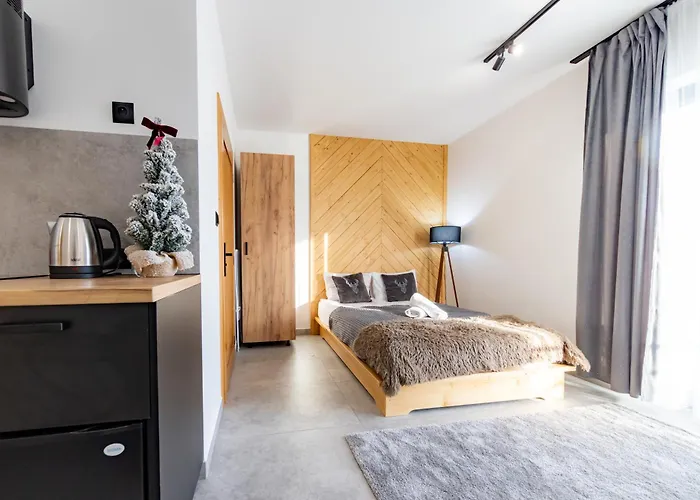 Apartroom 18 דירה זקופאנה