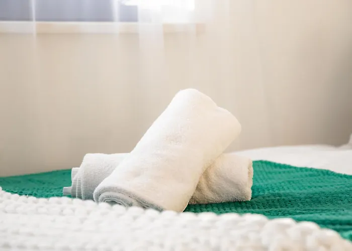 アパート Apartroom 18 *