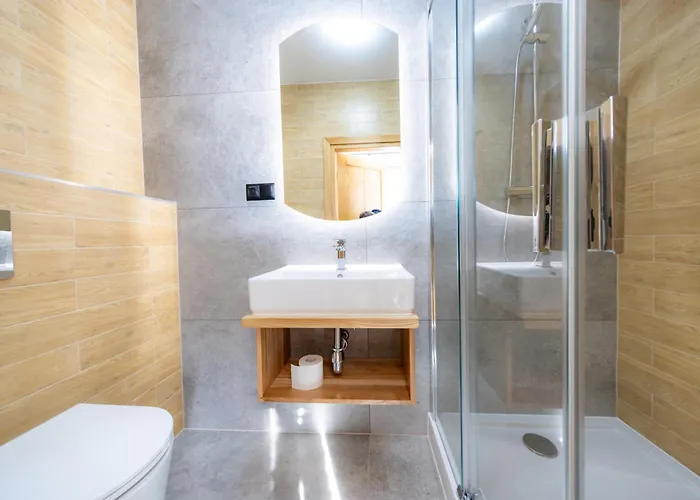 Apartroom 18 アパート ザコパネ